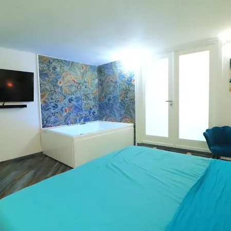 Antonella - Luxury Dreams * Procida